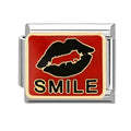 Frase "smile" con labios