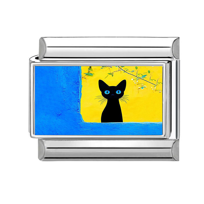 Gato negro de ojos azules