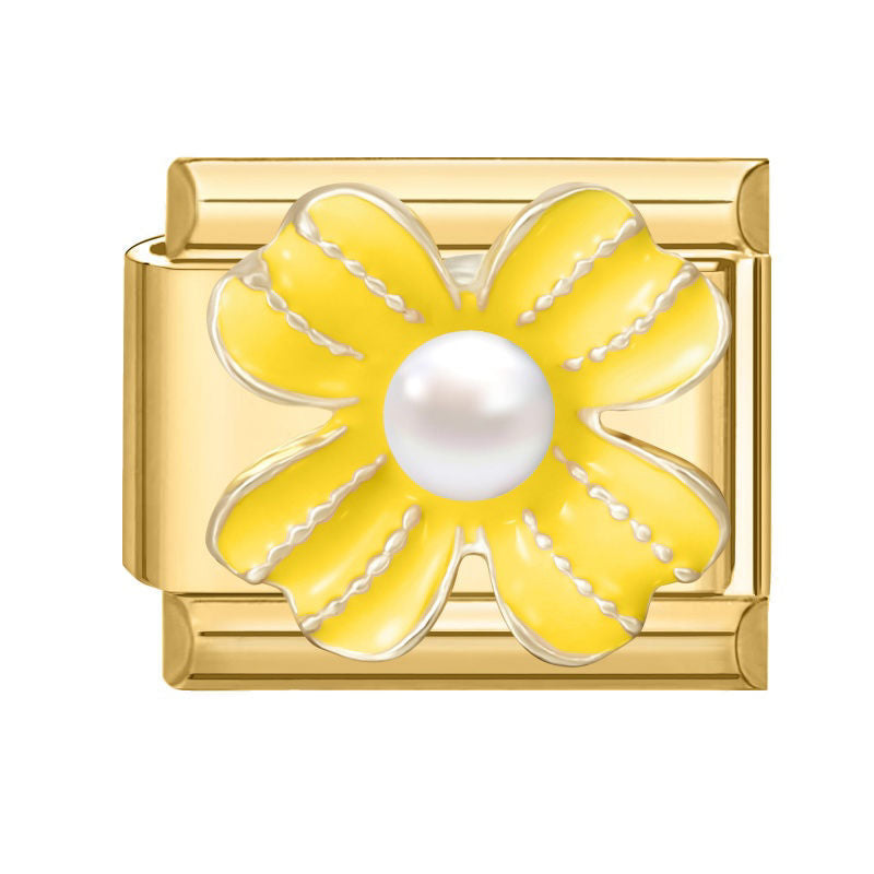 Trébol amarillo con perla