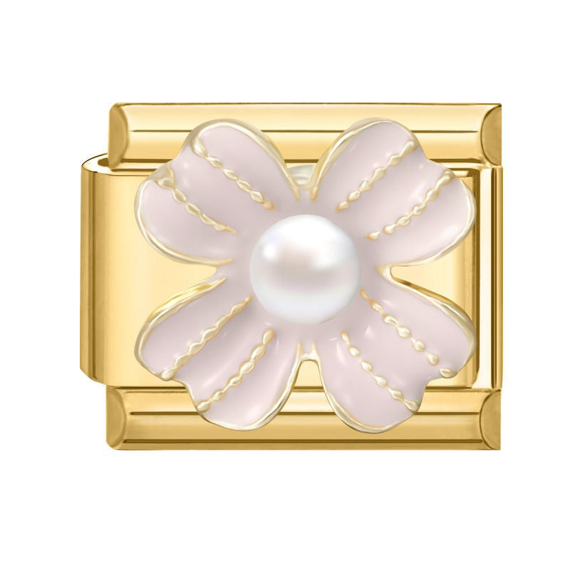 Trébol rosa pálido con perla