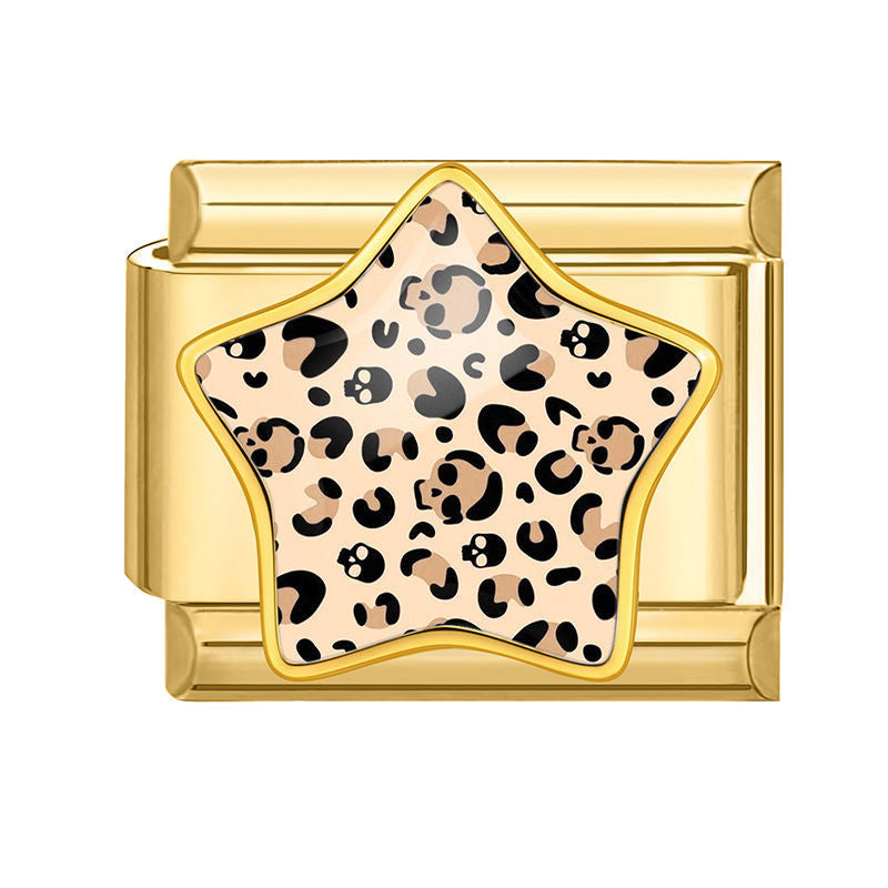 Estrella con estampado de leopardo y calaveras