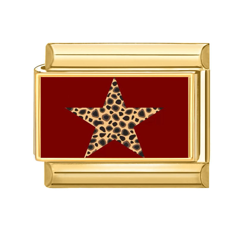 Estrella con estampado de leopardo sobre fondo rojo