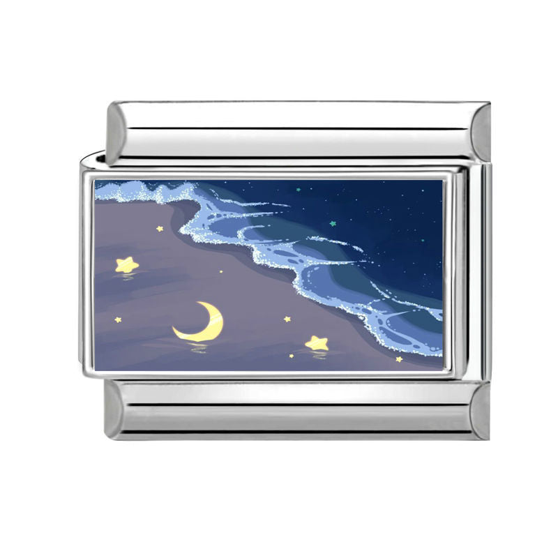 Playa de noche con luna
