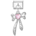 Lazo plateado con corazón rosa