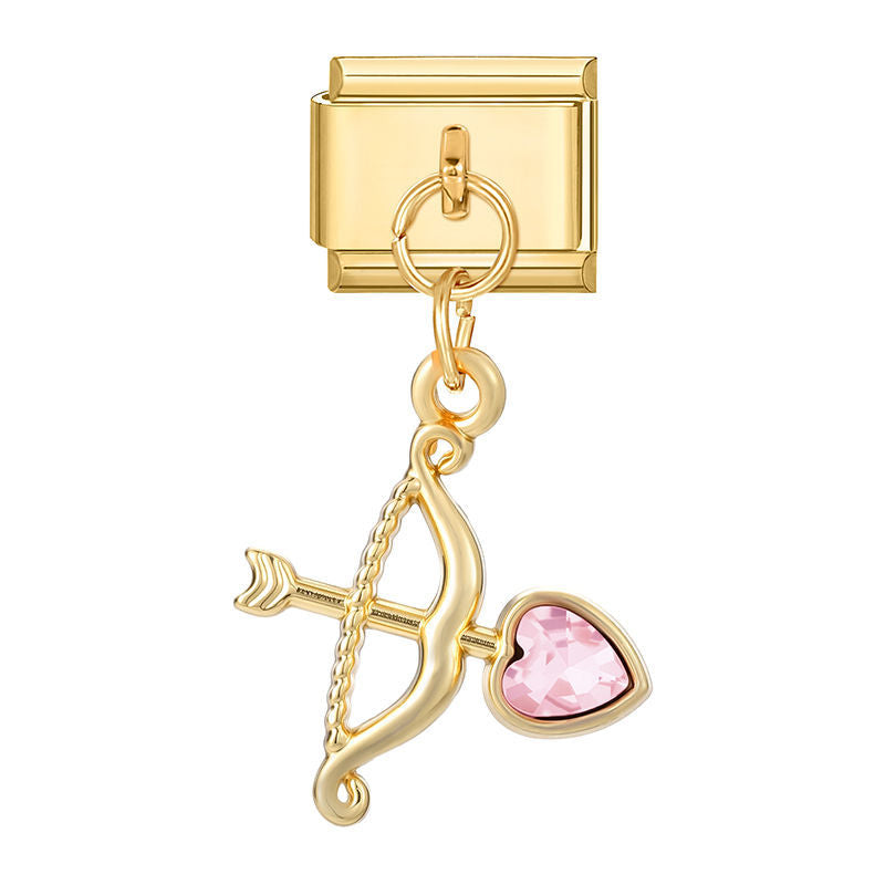 Arco y flecha de cupido dorado con corazón rosa