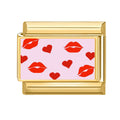 Labios y corazones rojos